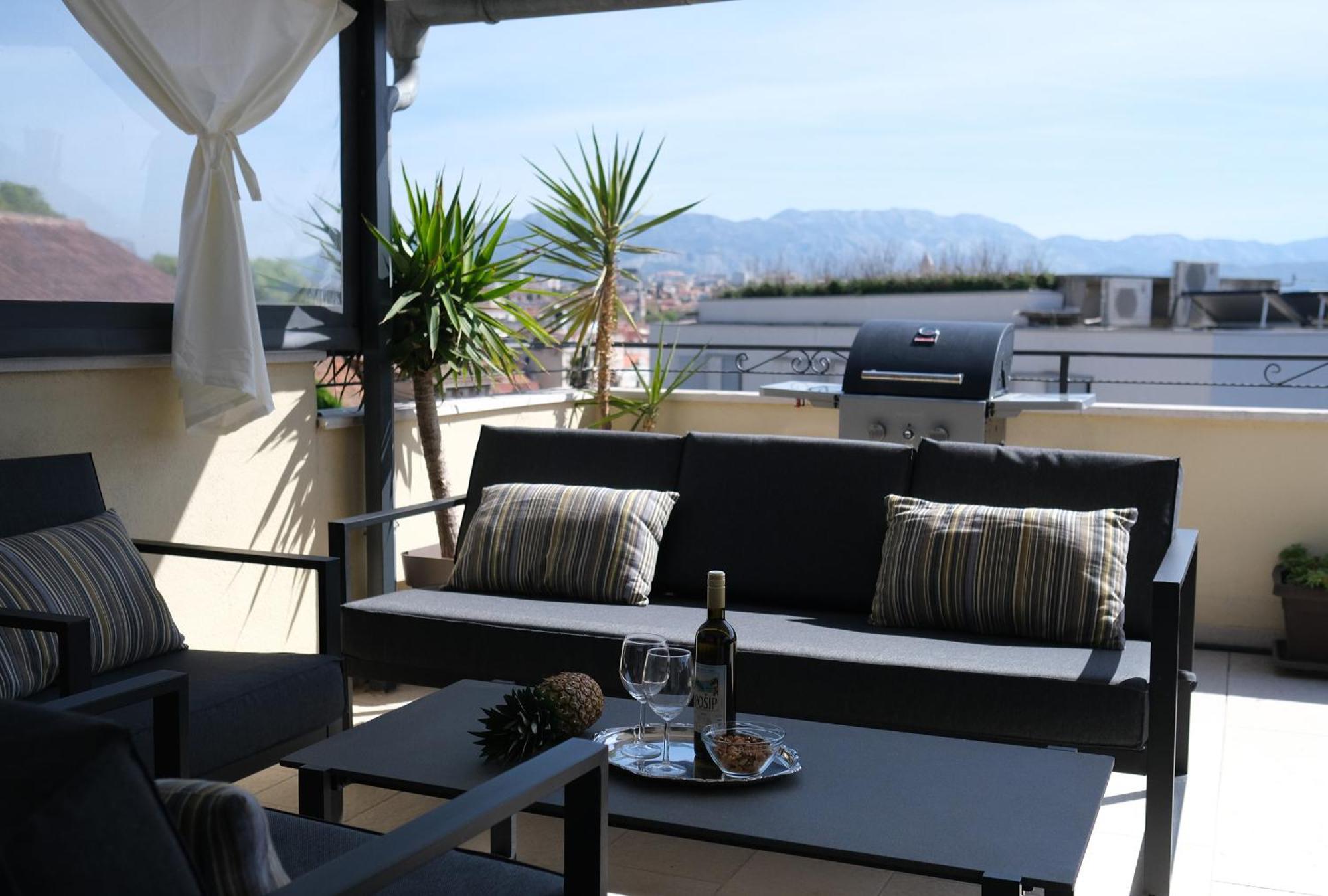 Prime Location Penthouse Apt With A Large Terrace Split Kültér fotó